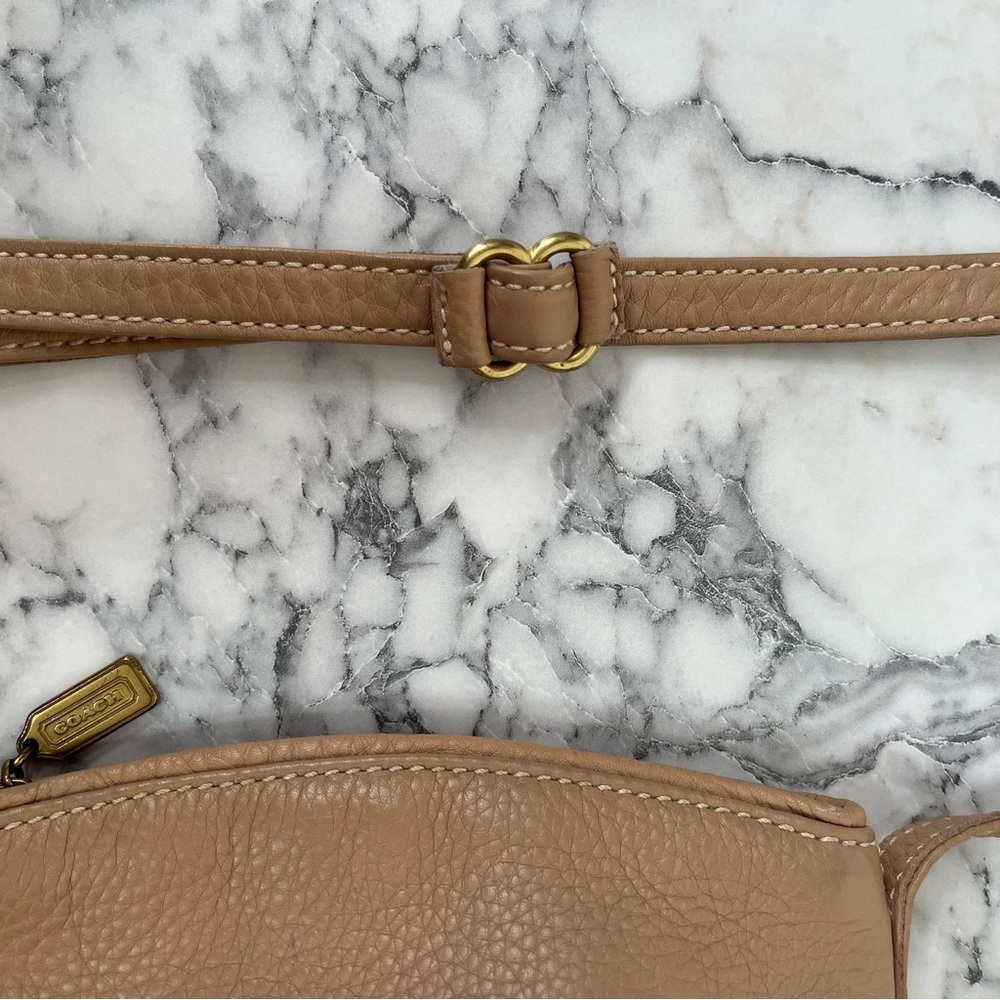 Coach Vintage Tan Leather Crossbody Bag - Picture 11 of 13